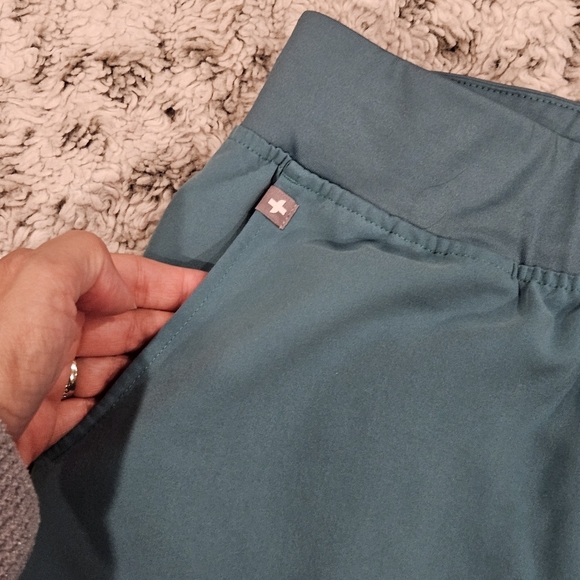 Figs SZ 4XL/P PO# 4221 Zamora Jogger Professional Medical Scrubs - Picture 7 of 14